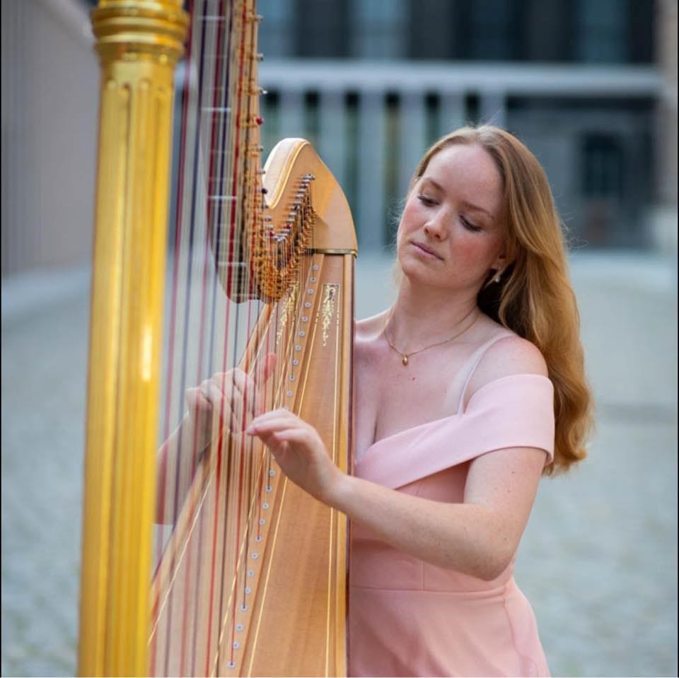 Ysaline Lentze, Harpe